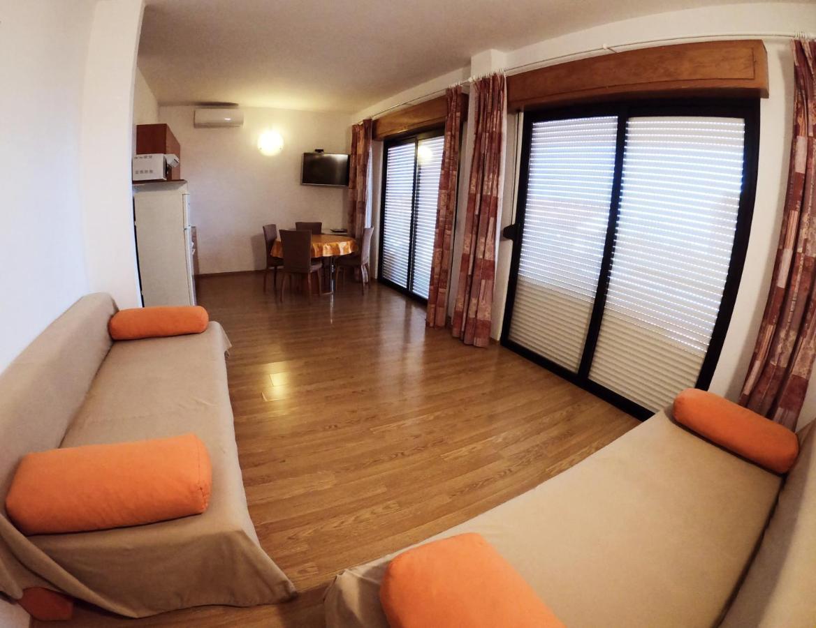 Apartments Adriatic 3 Selce Exterior photo