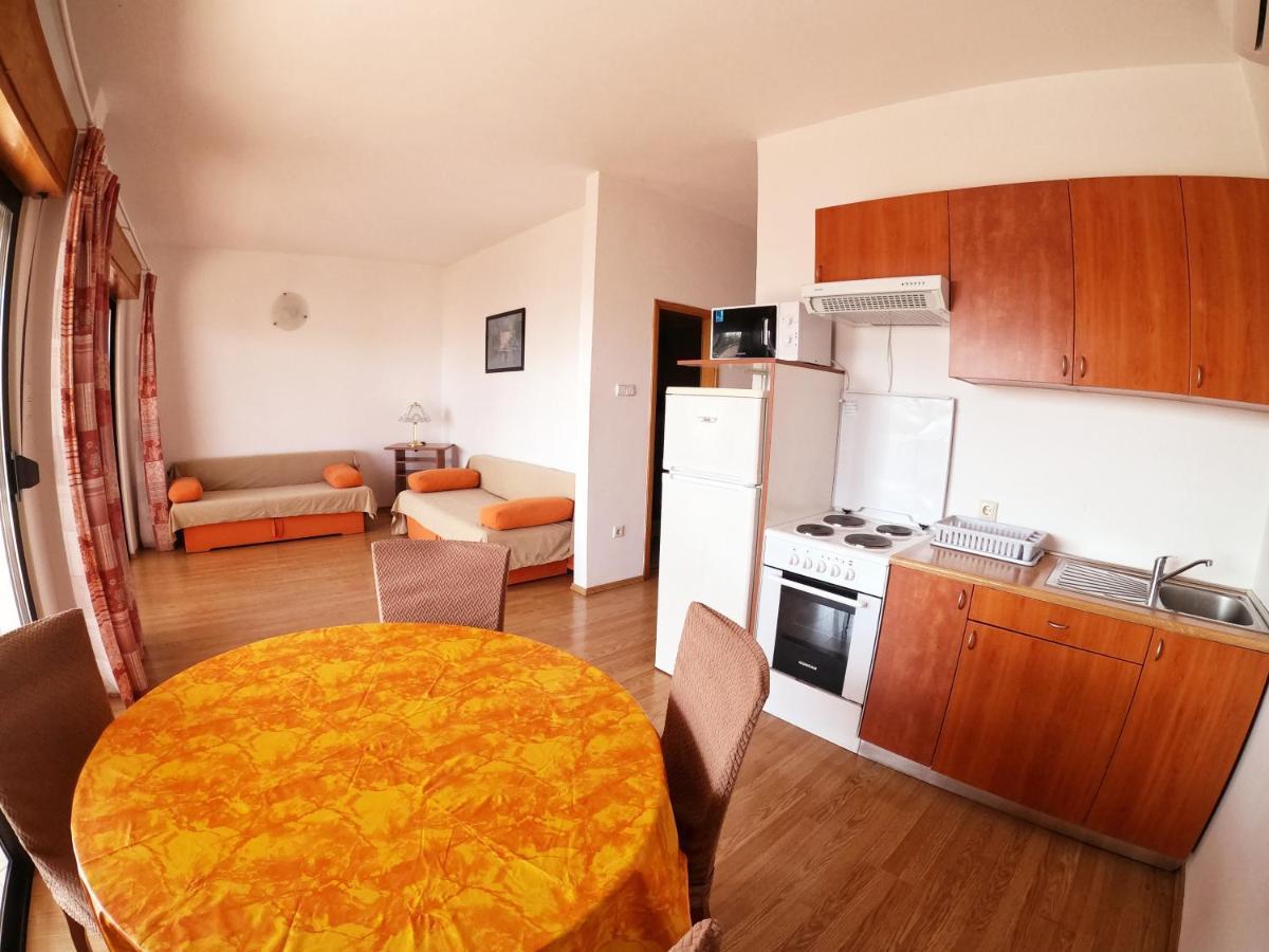 Apartments Adriatic 3 Selce Exterior photo